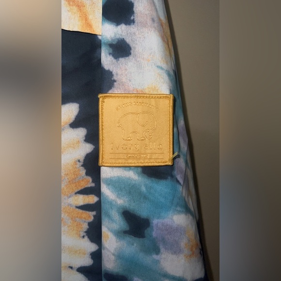 Ivory Ella Rain Jacket, Women’s Large - Picture 2 of 3